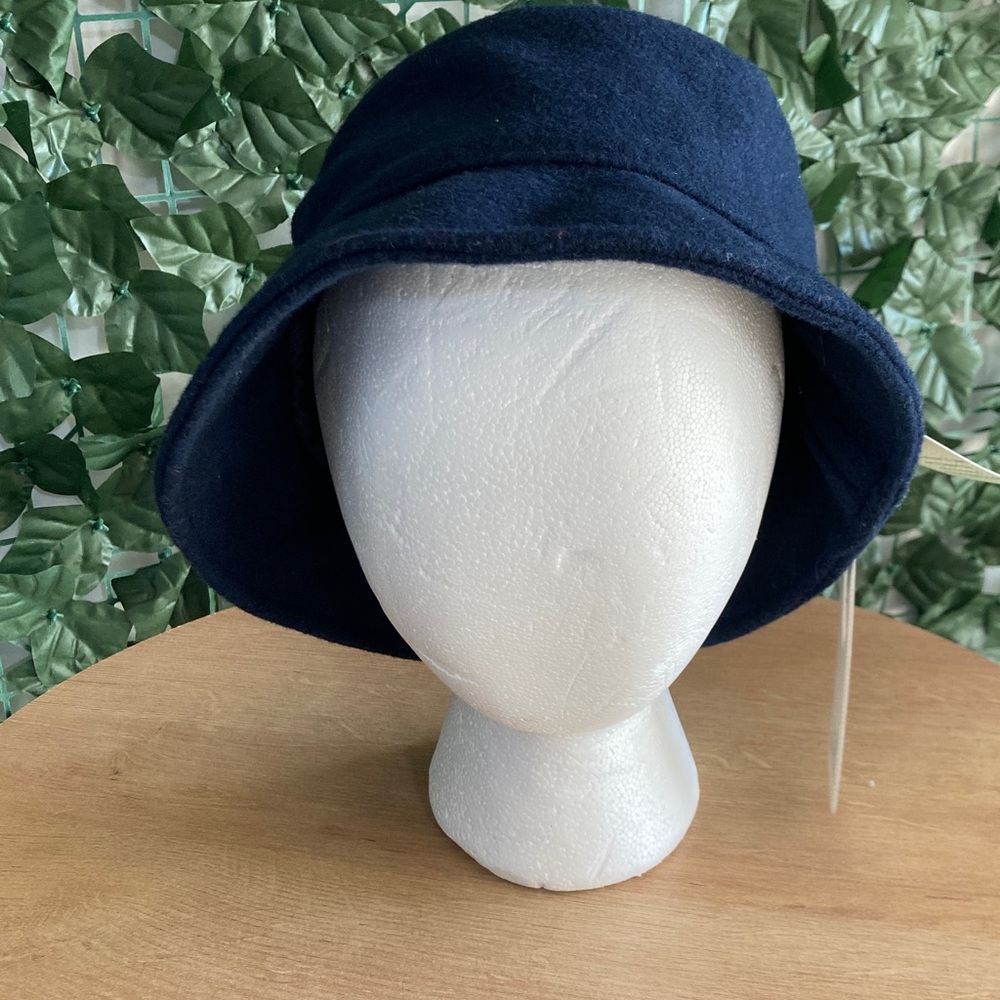 NWT Isabel Garreton 100% Wool Dark Blue Bucket Hat - Picture 2 of 9